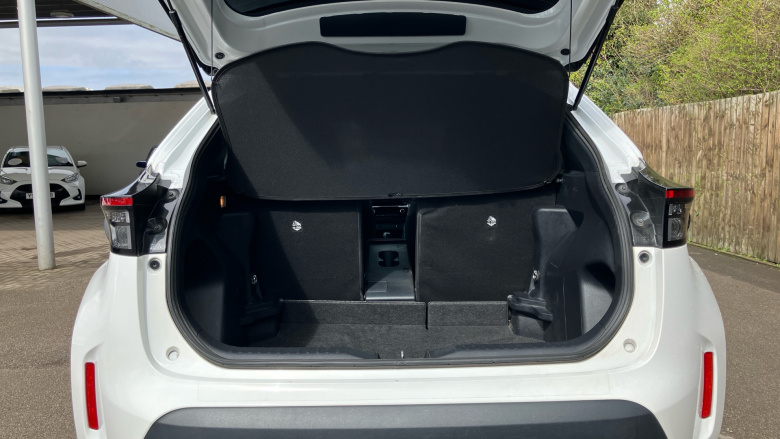 Toyota Yaris Cross 1.5 Hybrid Design 5dr CVT Hybrid Estate